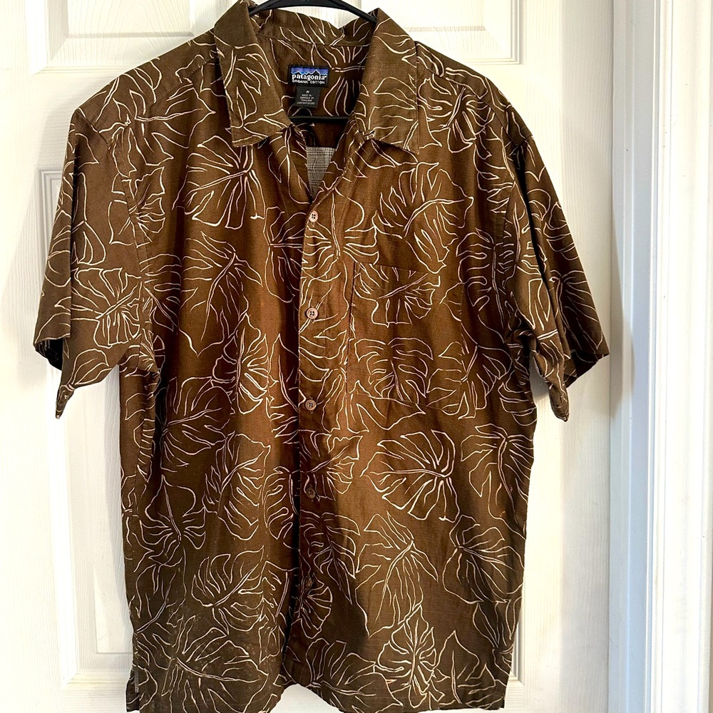 Patagonia Brown Leaf Pattern Casual Shirt